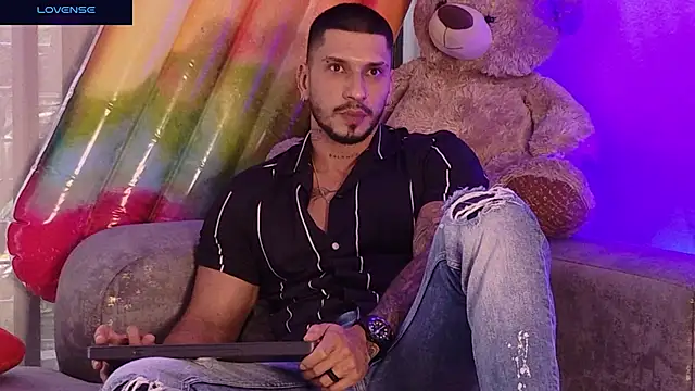 Seth_Vegaa Show Webcam
