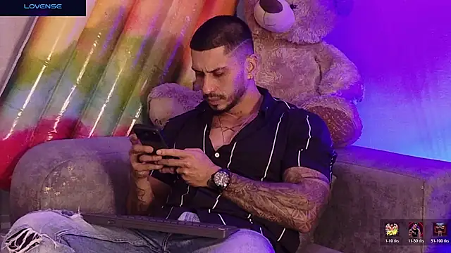 Seth_Vegaa Show Webcam