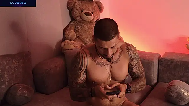 Show modela Seth_Vegaa na web-kameri