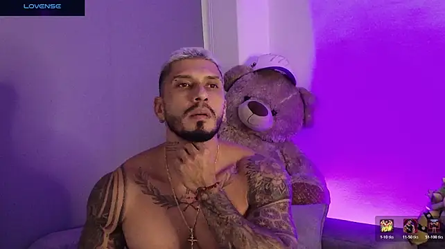 Seth_Vegaa Show in webcam