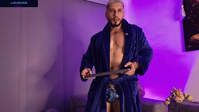 Seth_Vegaa Show in webcam