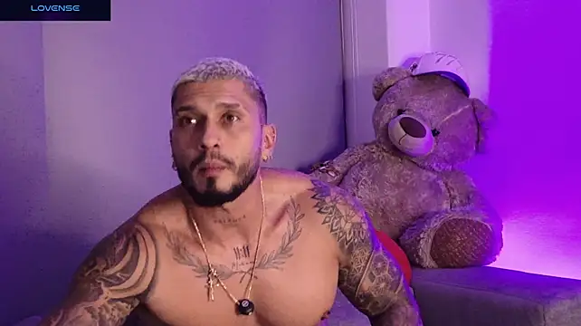 Seth_Vegaa Show Webcam