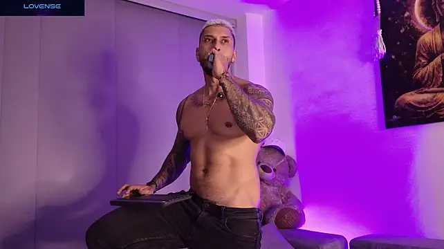 Seth_Vegaa Шоу с уебкамера