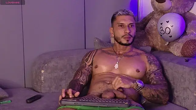 Seth_Vegaa Webcam-Show