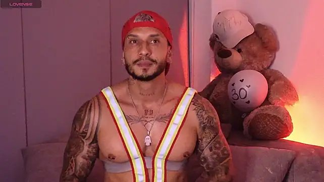 Seth_Vegaa: διαδικτυακό σόου στην κάμερα