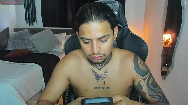 alejo_mujica Webcam-Show