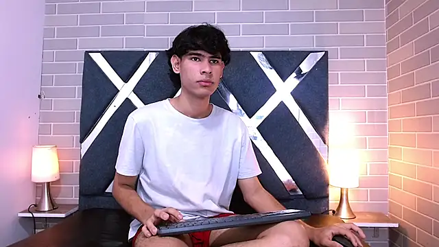 Kevin_Brooks1 Webcam Show