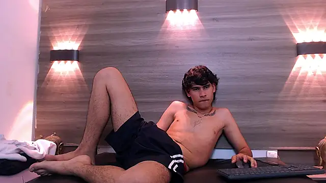 Kevin_Brooks1 Show in webcam