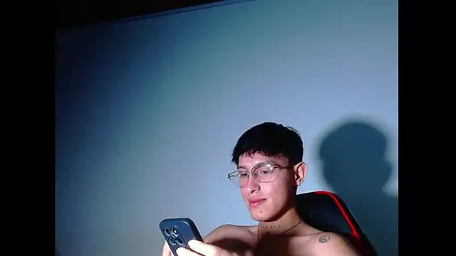 rowanbig webcam show
