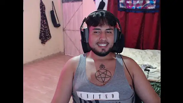 guillerme_08 Show in webcam