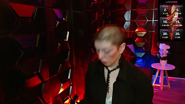 Sauvage_lilith Adlı Modelin Web Kamerası Şovu