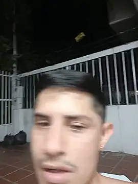 הופעת וובקאם של wickedboy_twin1