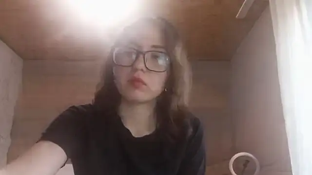 OliviaMoment webkamerás műsora