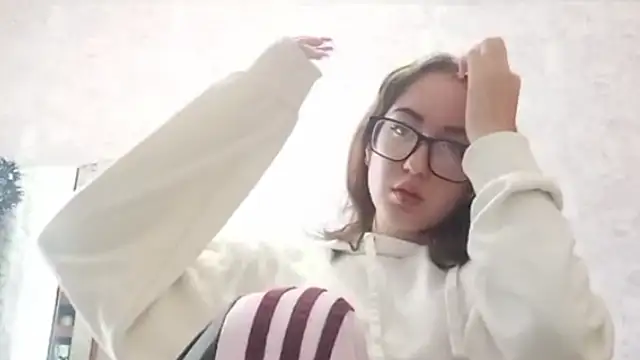 Czat XXX na żywo – OliviaMoment