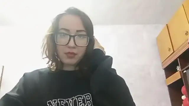 OliviaMoment 现场XXX聊天