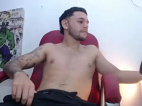 Show modela Brian_Adler na web-kameri
