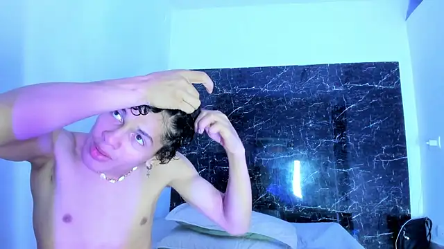 Show de Adrian_Wolf na webcam