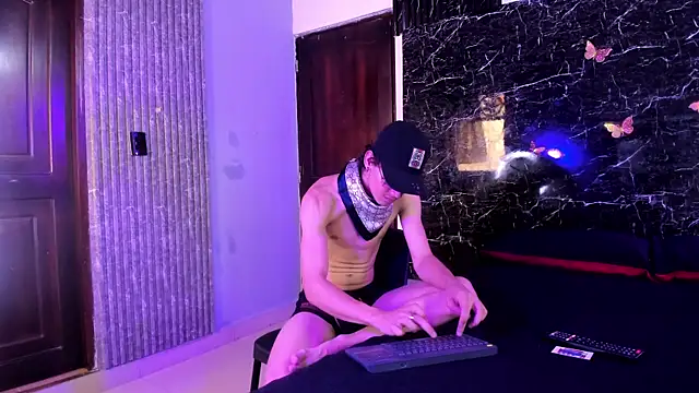 Adrian_Wolf Webcam show