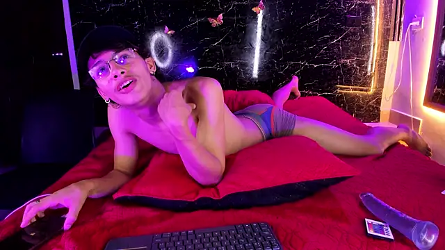 Adrian_Wolf Webcam Show