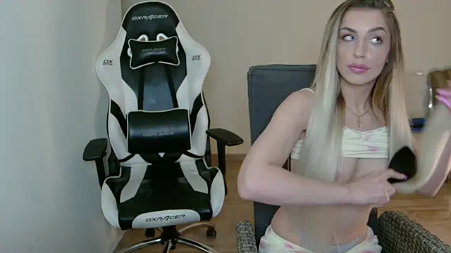 anyaamurr's Webcam Show