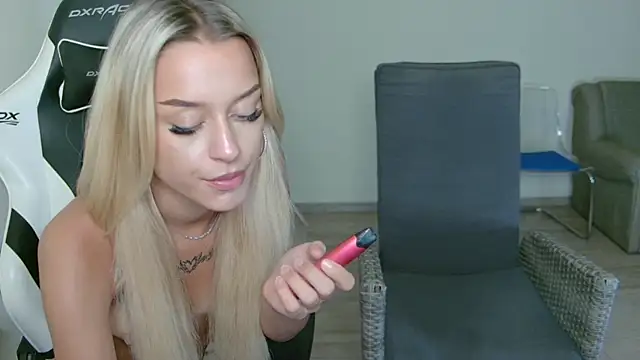 Webkamerová show anyaamurr