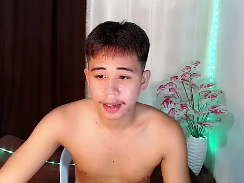 nicobigcockx Webcam Show