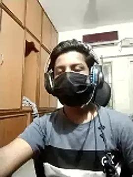Pertunjukan Kamera Web Vishal-Hyderabad