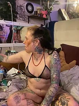 addiashtray's Webcam Show