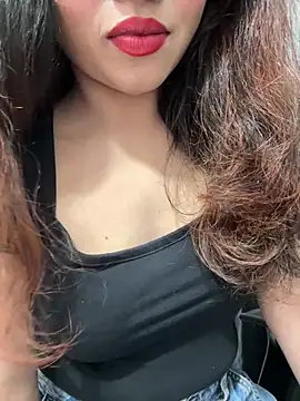 Yours_riya11 webcam show