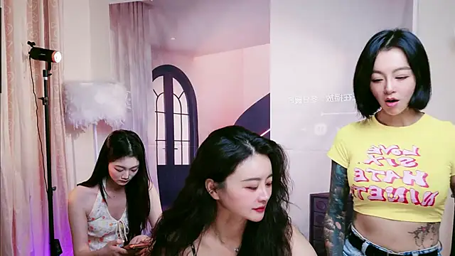 Pinnnkcat 网络视讯表演