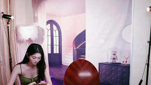 Pinnnkcat's Webcam Show
