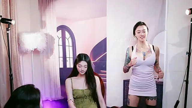 Pinnnkcat: вебкам-шоу