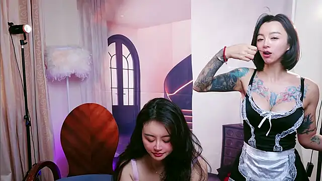Pinnnkcat Webcam Show