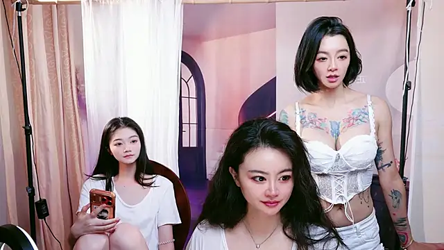 Pinnnkcat 在線直播表演