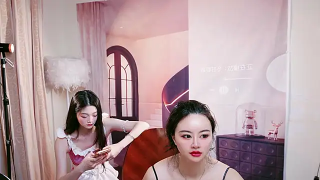 Pinnnkcat webcam show