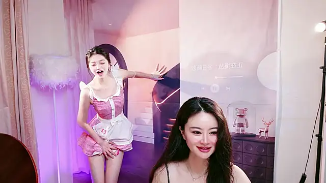 Pinnnkcat Webcam Show