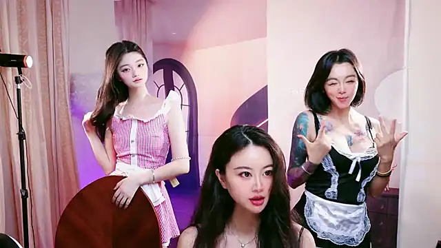 Pinnnkcat ওয়েবক্যাম শো