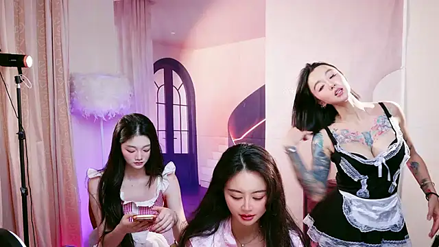 Pinnnkcat Pertunjukan Webcam