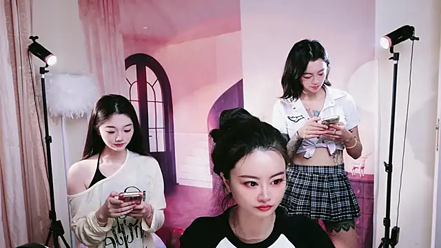 Pinnnkcat Pertunjukan Webcam