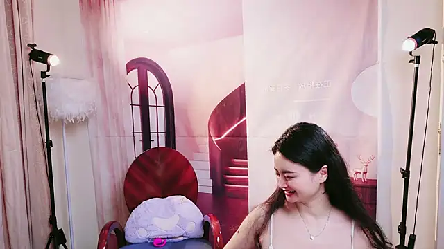 Pinnnkcat's Webcam Show