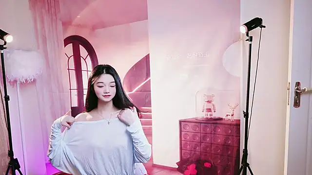 Pinnnkcat 在線直播表演