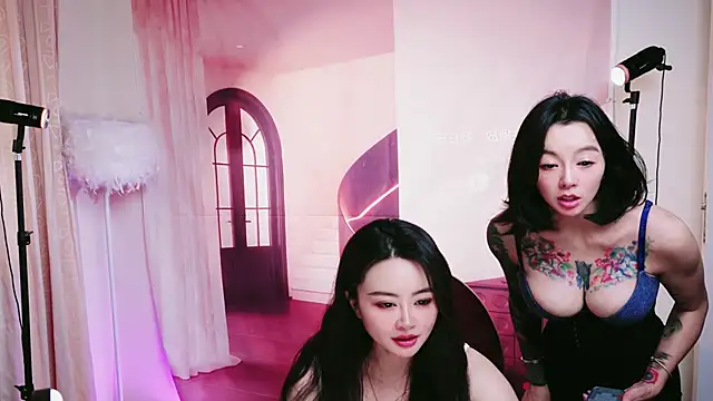 Pinnnkcat Pertunjukan Webcam