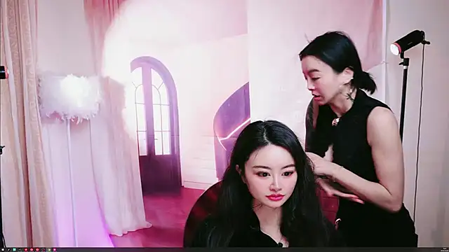Pinnnkcat's Live XXX Chat