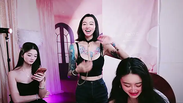 Pinnnkcat webcam show