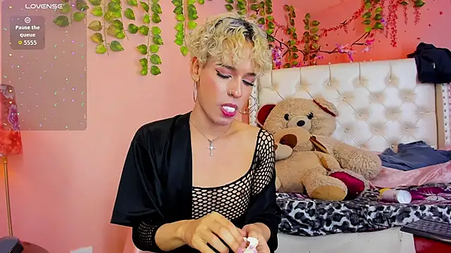 valentinee_xo: вебкам-шоу