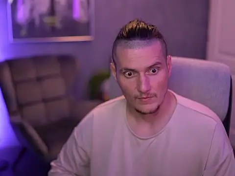 Вебка м-шоу Alex_Wilde