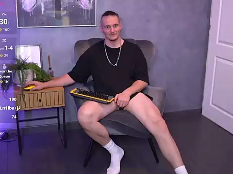 Alex_Wilde 网络视讯表演