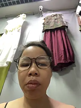 honghong_mother's Webcam Show