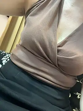 honghong_mother's Webcam Show
