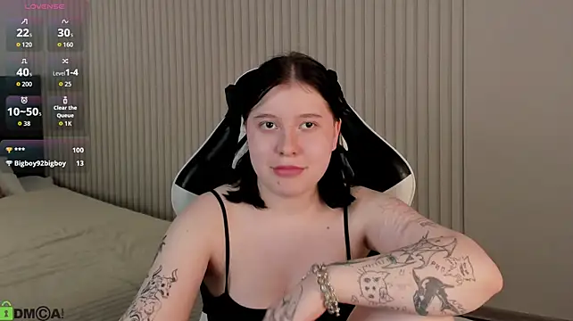 Kylie-Voss' Live Chat Room